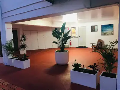 Ocean Breeze Motel - 0