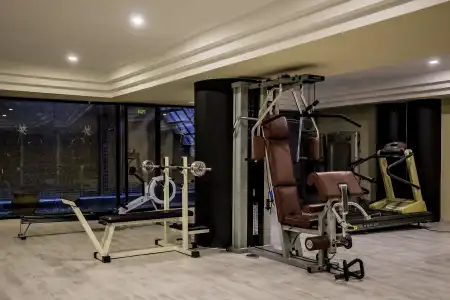 Dellarosa Boutique and Spa - 8