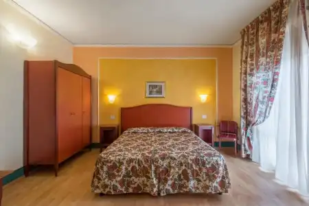 Minerva Palace - 80