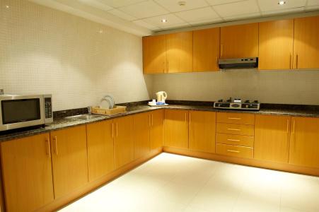 Golden Tulip Sharjah Apartments - 30