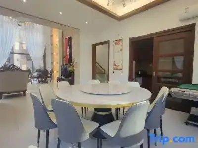 Tranquil Shores Holiday Apartments - 204