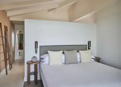 Baia di Chia Resort Sardinia, Curio Collection by Hilton - 3