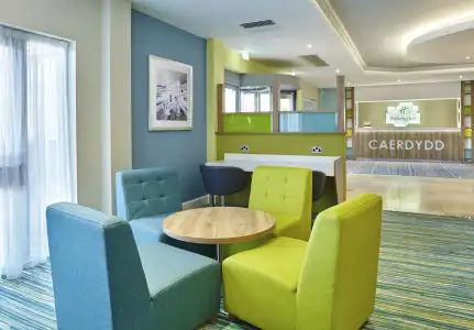 Holiday Inn Cardiff - North M4 - 23