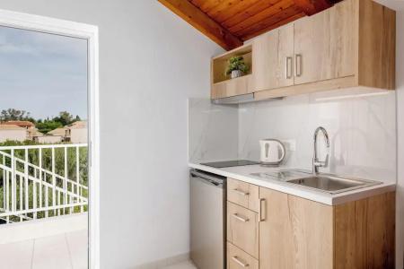 2-bed Apartment With Pool - 16