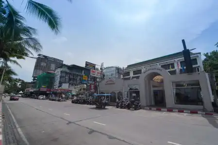 Natural Beach Pattaya - 19