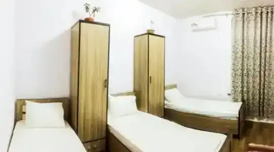 Hostel Highway - 3