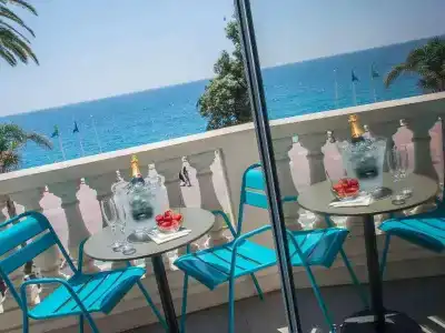 Mercure Nice Marche aux Fleurs - 93