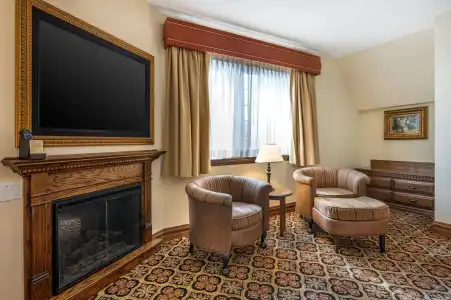 Best Western Premier Mariemont Inn - 42