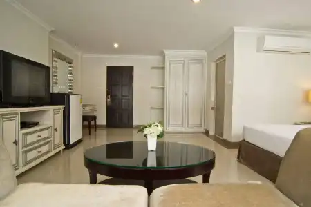 LK Mansion - 6