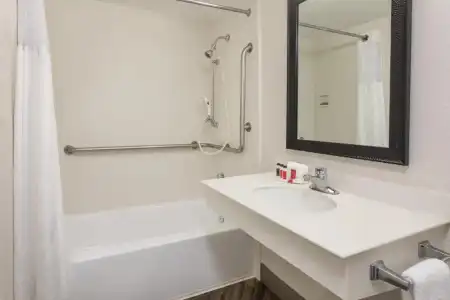Baymont by Wyndham Greenville Woodruff Rd - 22