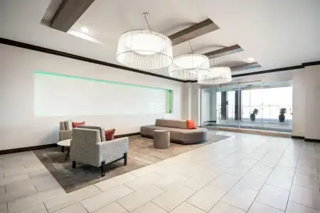 Hawthorn Suites by Wyndham Lubbock - 11