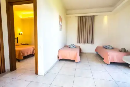 Pela Sofia - 38