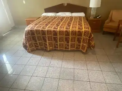 Budgetel Inn & Suites - 16