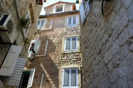 Montenegro Backpackers Home Budva - 23