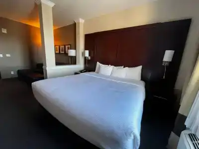MainStay Suites Denver International Airport - 2