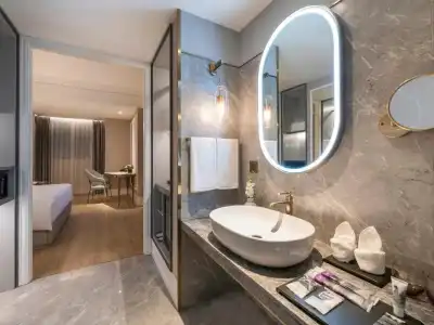 Mercure Shanghai Global Harbor - 25