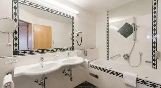 Olympia - 7