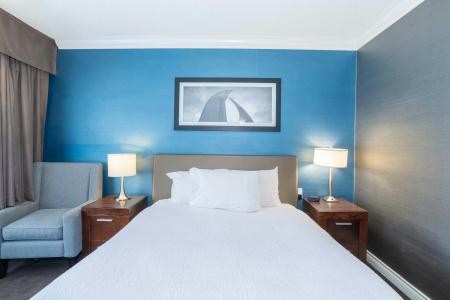 Sandman & Suites Kelowna - 47