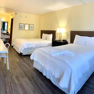 Seven Gables Inn - 13