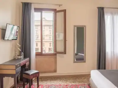 Grand Canal Suites - 97