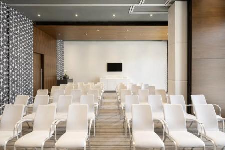 Hyatt Place Wasl District - 35