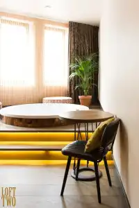 Manzo's Suites - 85