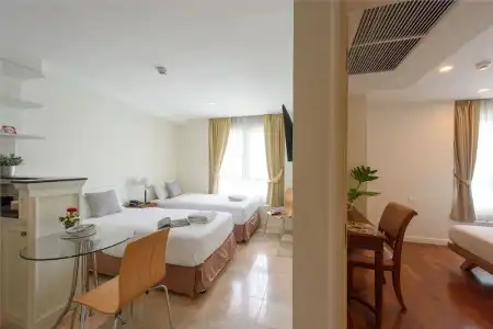 Sabai Sathorn - 159