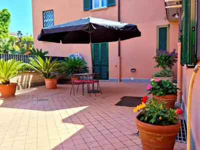 Il Casale Nel Parco Guesthouse - 37