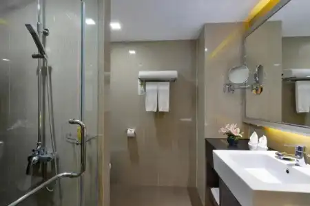Ramada Sukhumvit Soi Eleven - 60