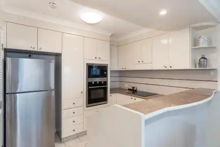 Burleigh Mediterranean Resort Enquiries - 106