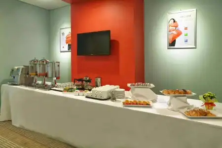 ibis Saigon South - 10