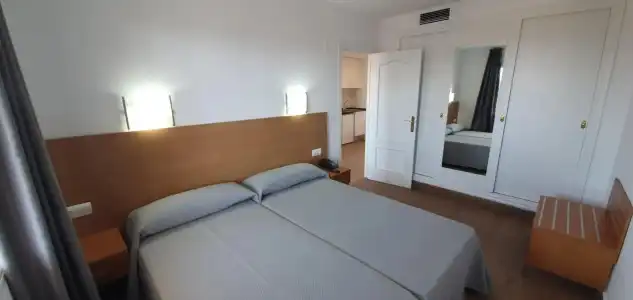 Primavera Loix Apart-Hotel - 0