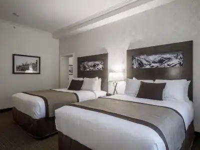 Ramada by Wyndham Revelstoke - 31