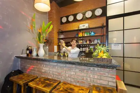 Luxury Backpackers - 16