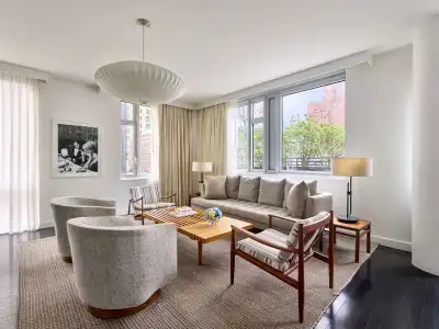 Smyth Tribeca - 136