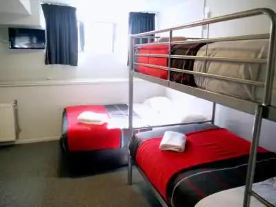 Urbanz - Hostel - 71