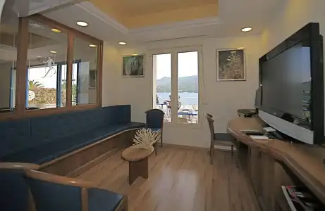 Hôtel Le Neptune - 1