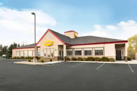 Best Western Plus Peppertree Airport Inn - 25