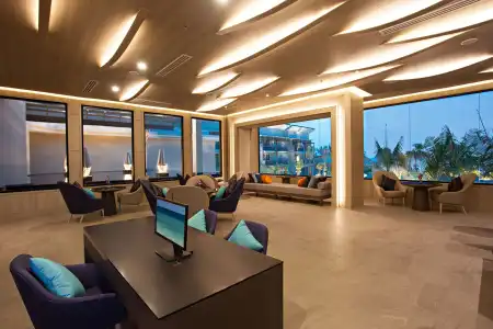 Le Meridien Khao Lak Resort & Spa - 34