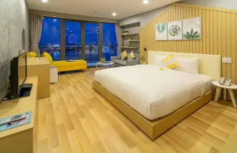 Happy Day Riverside & Spa Danang - 2