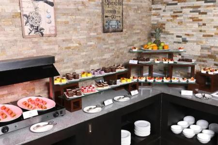 Park Regis Lotus - 10