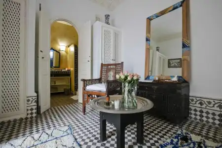 Riad  Emotion - 55