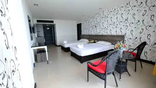 Welcome Plaza - 80
