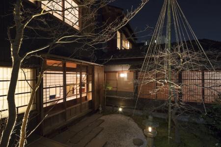 Hikoso-machi Kin no Ma - 76