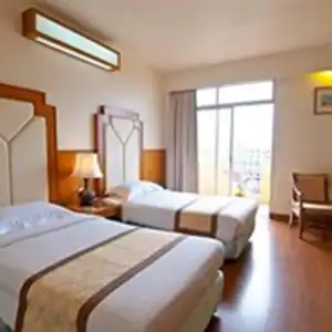 Golden Beach Pattaya - 32