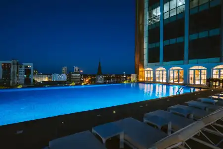 Johari Rotana - 24