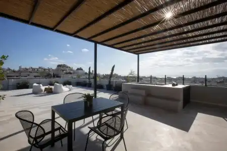 Thisean Modern Suites By Athens Stay - 30