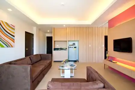 J Residence - 180