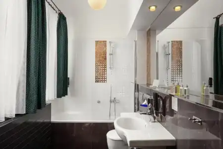 The Charles - 55