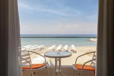 Aqua Luxury Suites by Estia - 10